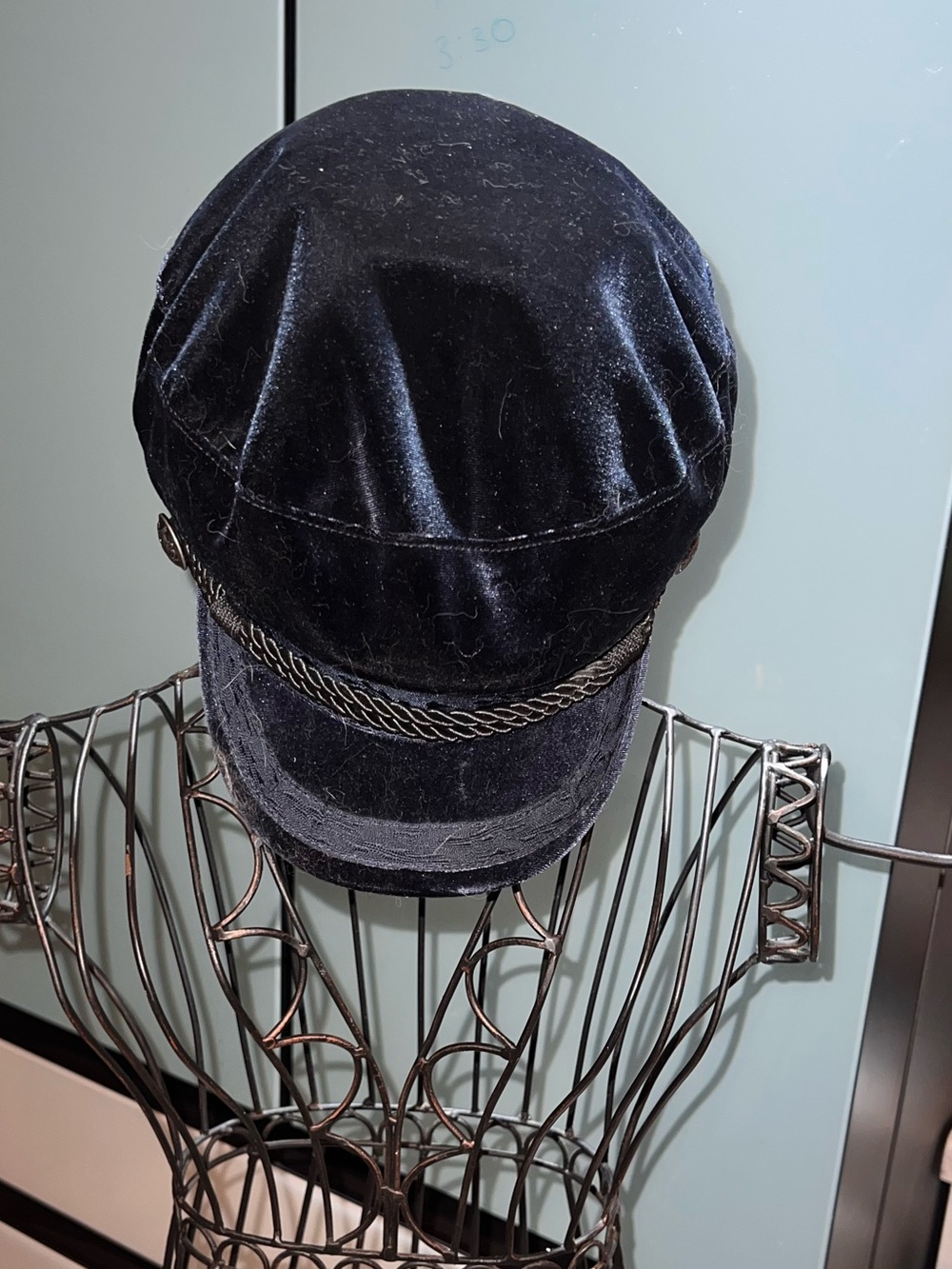 NWOT H&M Divided Navy Blue Velvet Fiddler Cap Baker Boy Hat